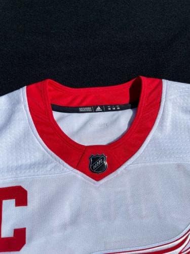 Dylan Larkin potpisao Detroit Crvena krila Adidas Autentični dres Veličina 56 JSA COA - autogramirani NHL