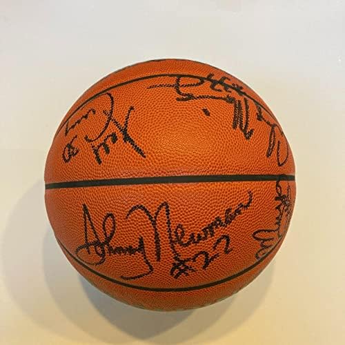 1992-93 Charlotte Hornets tim potpisao je Spalding Službena NBA Igra Košarka - autogramirane košarkama