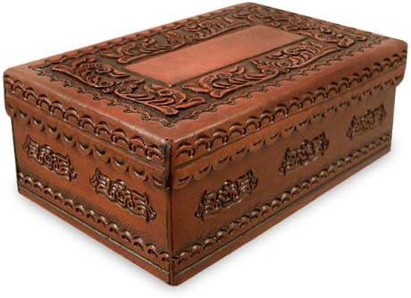 Novica ručno izrađena ukrasna kutija za drva i koža, smeđa 'Lope de Vega'