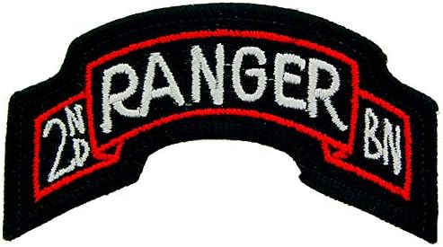 Vojska Sjedinjenih Država 2. Ranger bataljon, crna i crvena, sa željeznim ljepilom