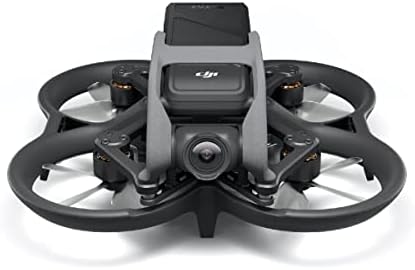 DJI Avata FPV drone sa leteom više kompleta