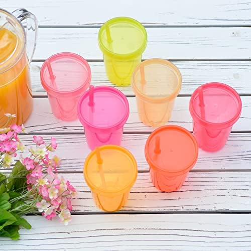 Youngever 7 postavlja plastične dječje čaše sa poklopcima i slamkama, 7 šalica za višekratnu upotrebu sa slamkama u 7 ružičastih boja