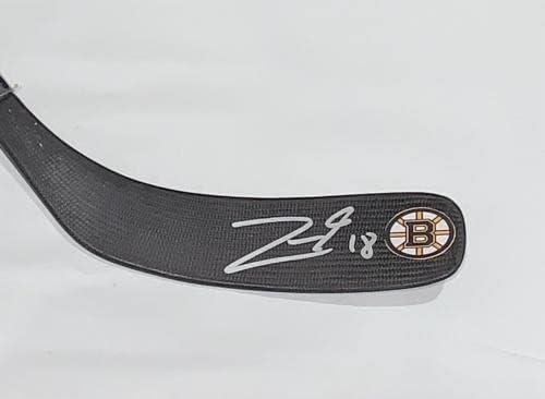 Pavel Zacha potpisao hokejski štap Boston Bruins Autographing JSA COA - autogramirani NHL štapići