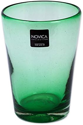 NOVICA ručno puhano zeleno reciklirano staklo za piće, 18 Oz 'Lime Twist'